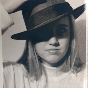 Meet your Posher, Sierra